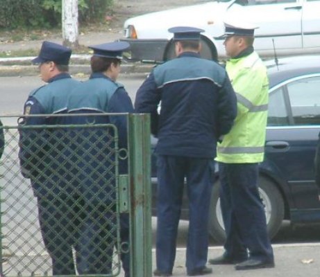 Sindicaliştii din Poliţie, în continuare nervoşi că ar putea trece la autorităţile locale